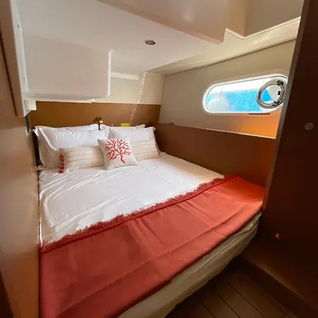 Botel Renas Yachting Muğla