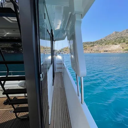 Ботель Renas Yachting Мугла