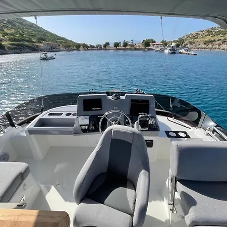 Renas Yachting *